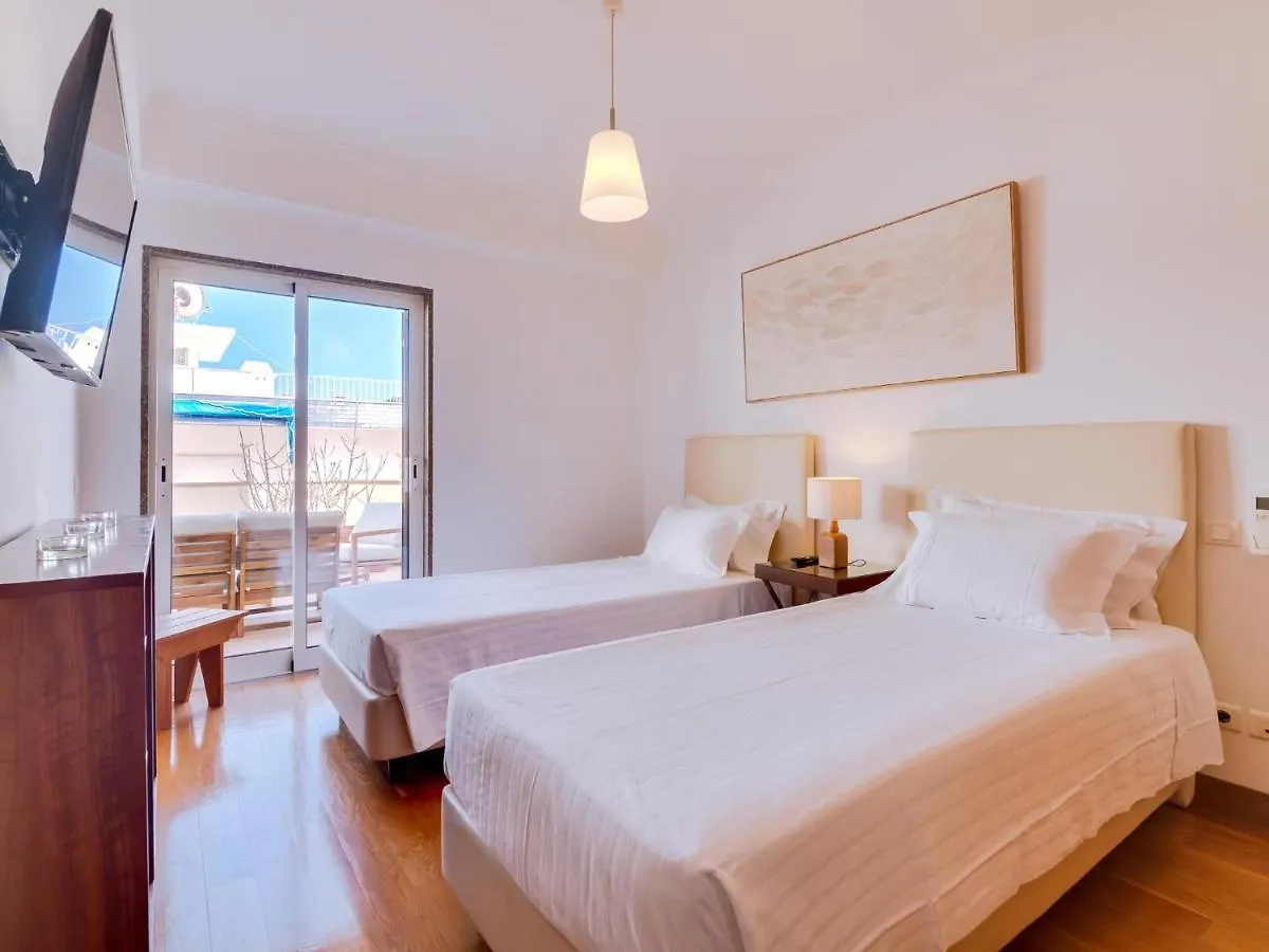 Al - Quarteira Terrace Penthouse Apartment 0*,  Portugal
