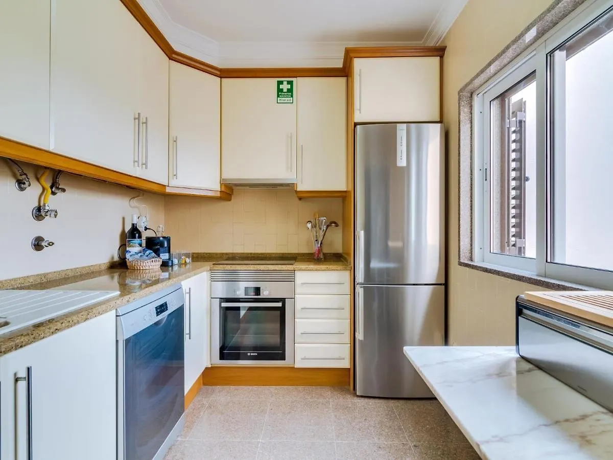 Al - Quarteira Terrace Penthouse Apartment