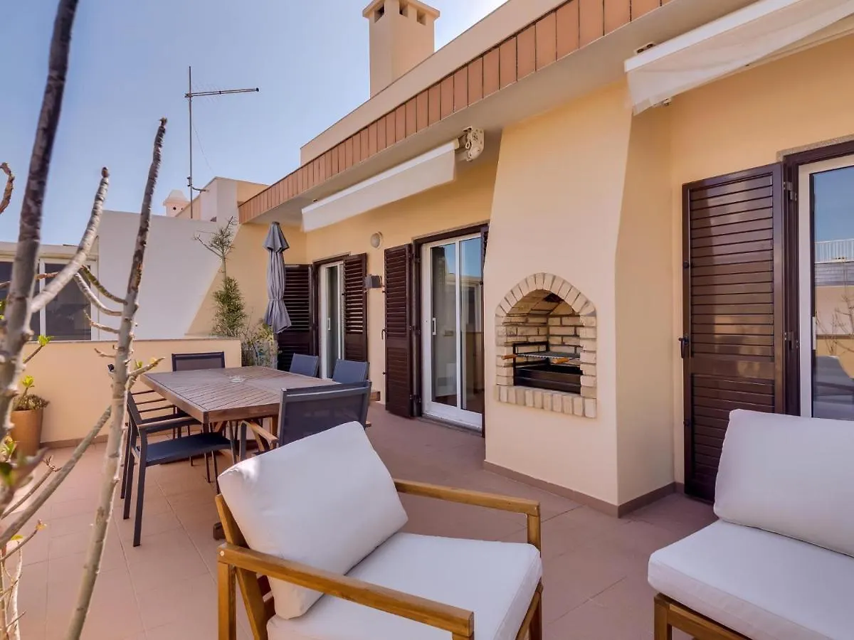 Al - Quarteira Terrace Penthouse Apartment